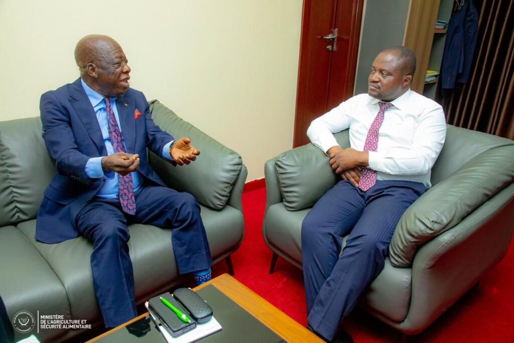 img-20251028-wa02265115646105682634403-1024x683 Watsa en marche vers l’avenir : Muhindo Nzangi et Mambidi Koloboro misent sur les corridors verts pour transformer l’économie locale